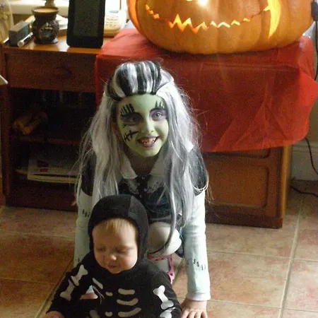 לינה וארוחת בוקר Killurin 4*