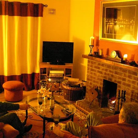 לינה וארוחת בוקר Killurin