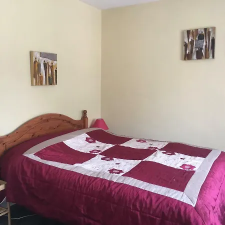 Killurin Lodge Bed & Breakfast