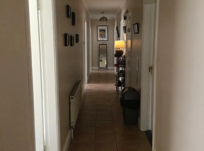 Bed & Breakfast Killurin 4*